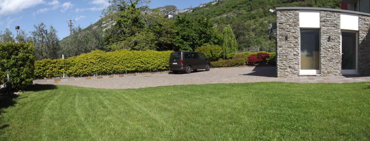 Casa Alice Apartment Torbole Sul Garda Bagian luar foto